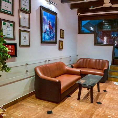 Renzo'S Inn Калангуте Екстериор снимка