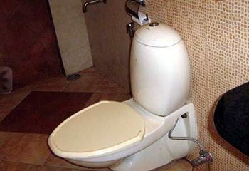 Renzo'S Inn Калангуте Екстериор снимка